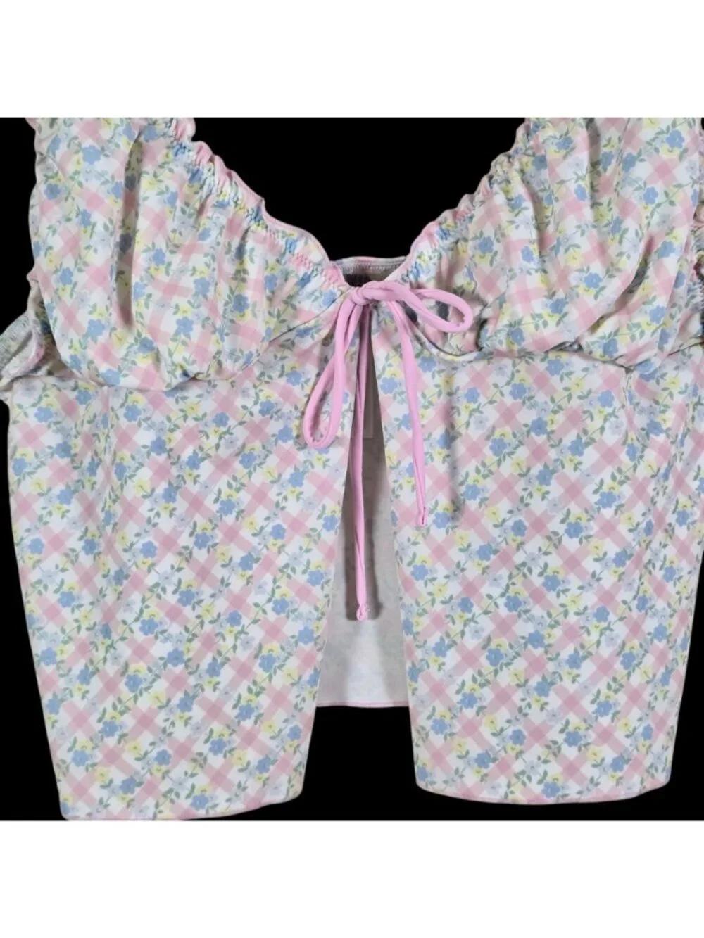 PINK by Frankies Bikinis Coquette Halle Flyaway Daisy Gingham Print Bikini Top L